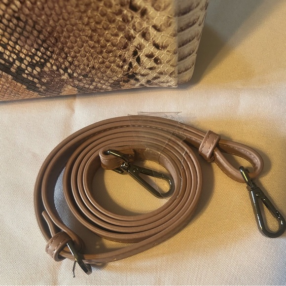 A New Day brand Python-Pattern Tote Handbag in Brown and Tan - Picture 4 of 7
